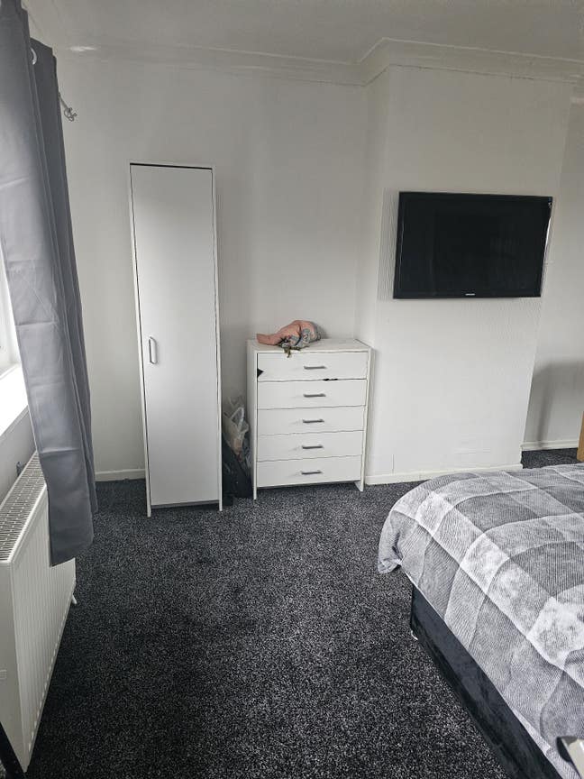 Furnished double room Main Photo