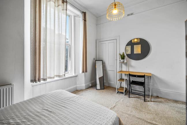 🏙️ Mutley- Excellent Value Double En-Suite Main Photo