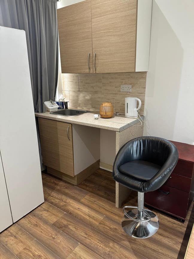 Single Room with Ensuite in London Available  Main Photo