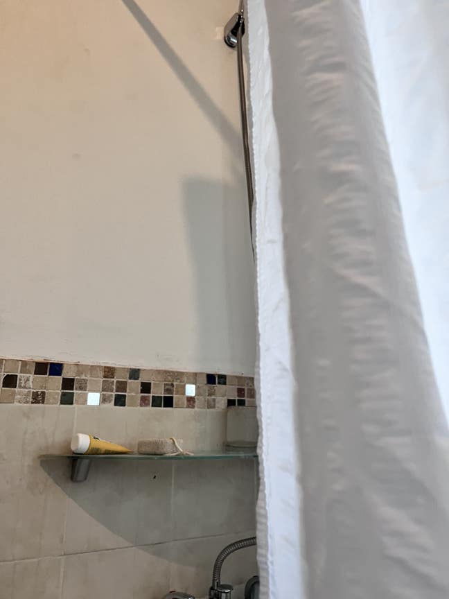 Double Room House Share - Viewing Required Main Photo