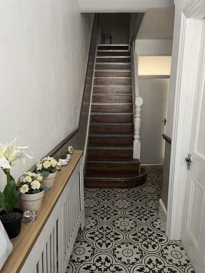 Wimbledon -- En-suite Spacious Bedroom  Main Photo