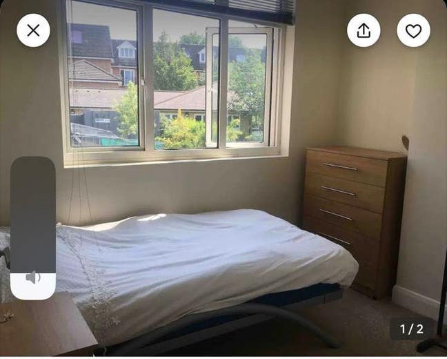 Single  room  for   females preferably Main Photo