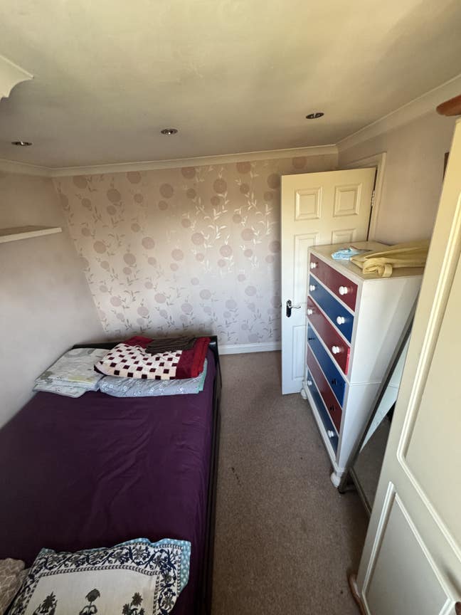 Room to rent Main Photo