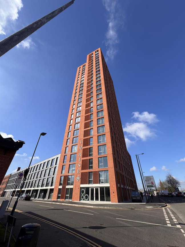 Spacious 1 Bed Flat Birmingham City Centre Main Photo
