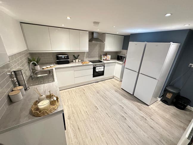 Last Room in City Centre House Share October Main Photo