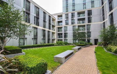 Stunning Double Rooms in Prestigious Development  Main Photo