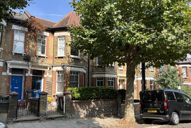 Spacious room in Victorian house in Clapton E5 Main Photo