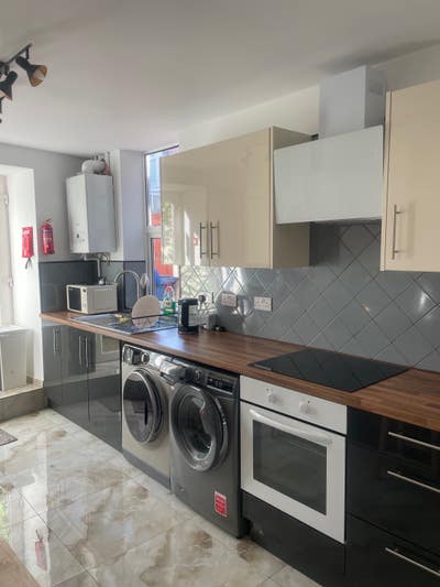 Ensuite room  Main Photo