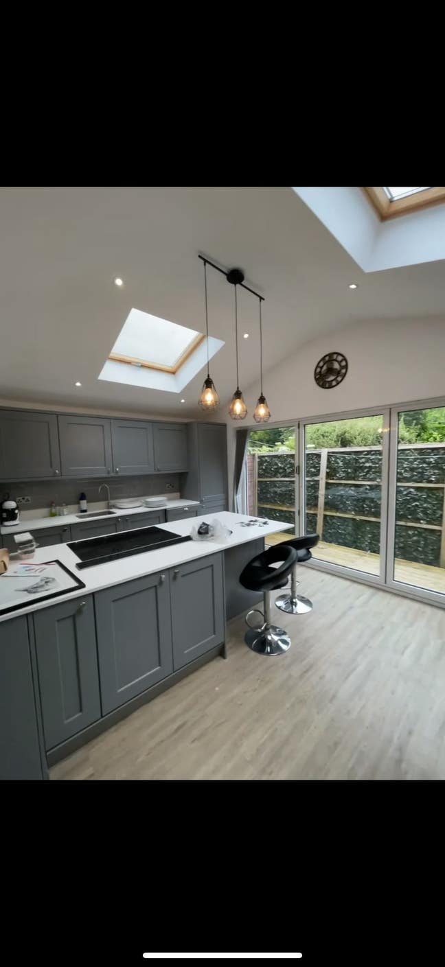 Room with bathroom for rent  Main Photo