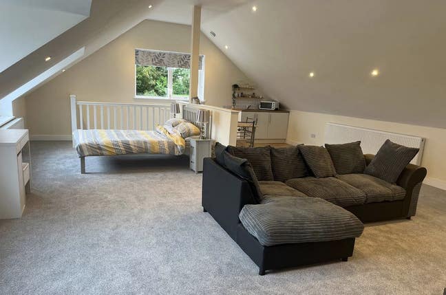 1 Bedroom open plan studio apartment Main Photo