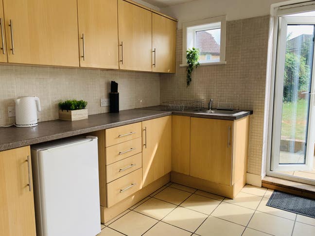 Beautiful house share - near Maidstone Hospital ! Main Photo