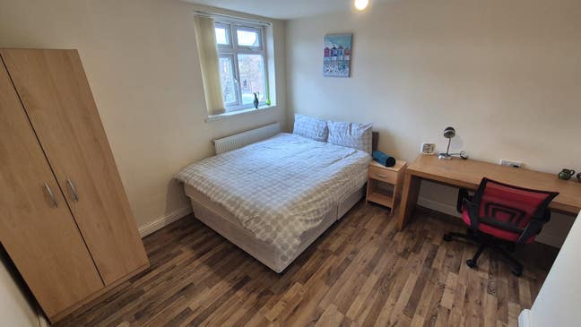 Double Bedroom Available BILLS INC Main Photo