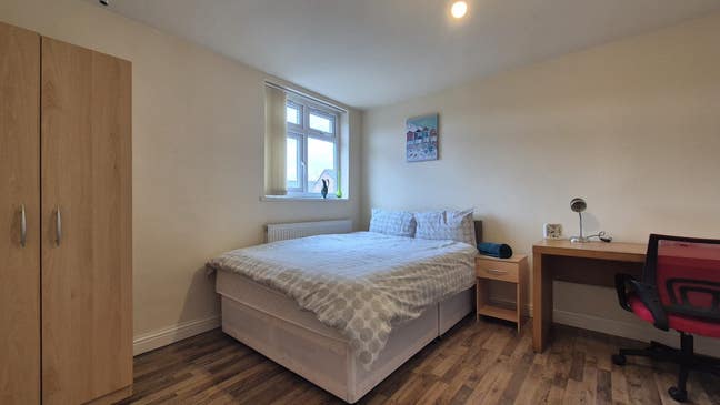 Double Bedroom Available BILLS INC Main Photo