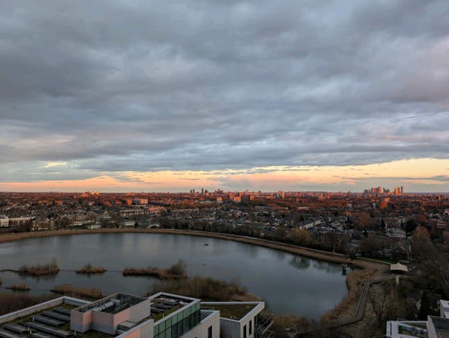 Double room, private bath with fab view Main Photo