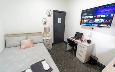 On Offer 🔥 Studio Next to Uob for Short Term Main Photo