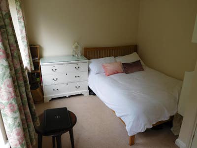 Great Location - Great House Share in Guildford Main Photo