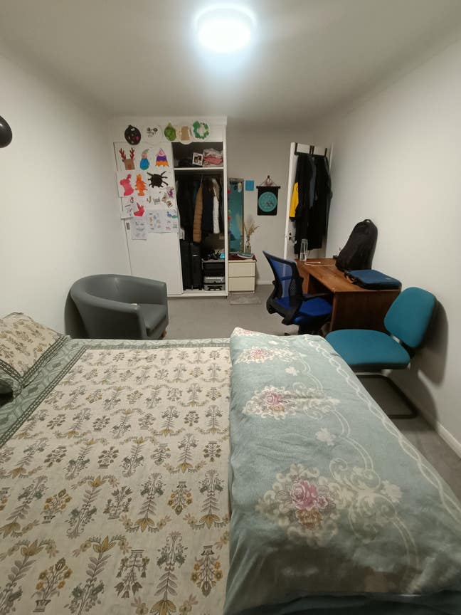Double room available in Hove Main Photo