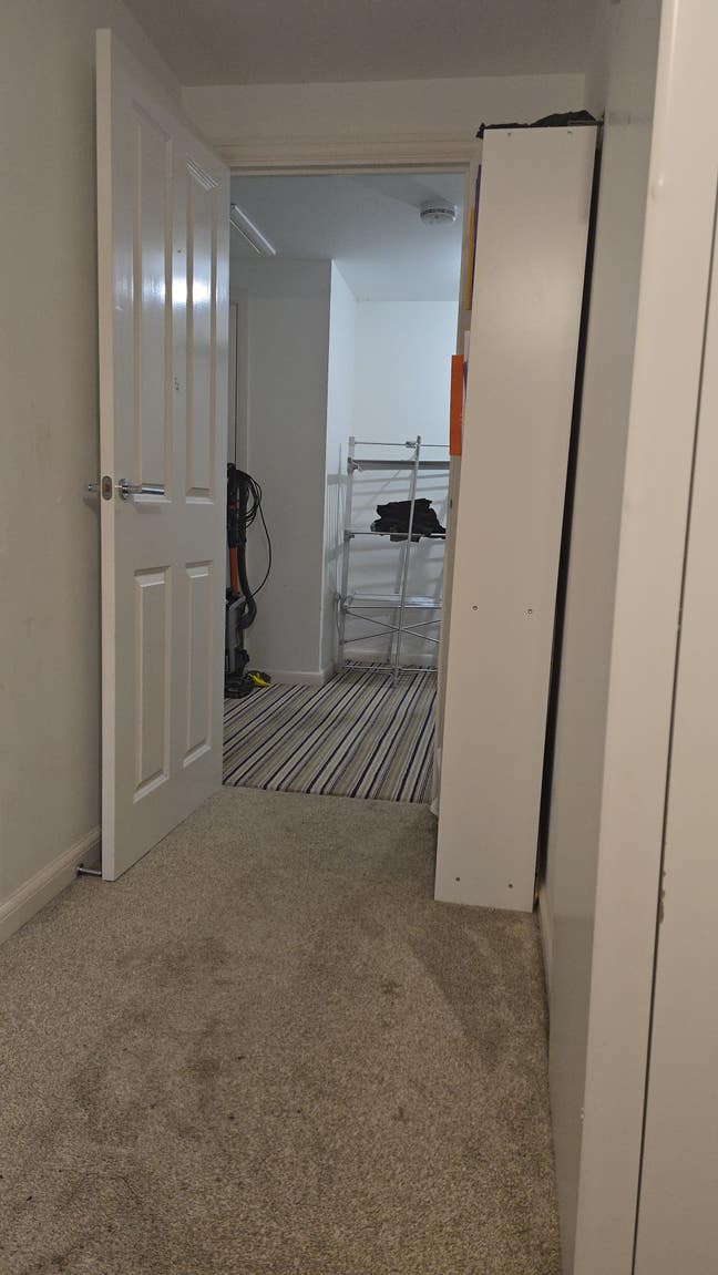 Single room with parking  Main Photo