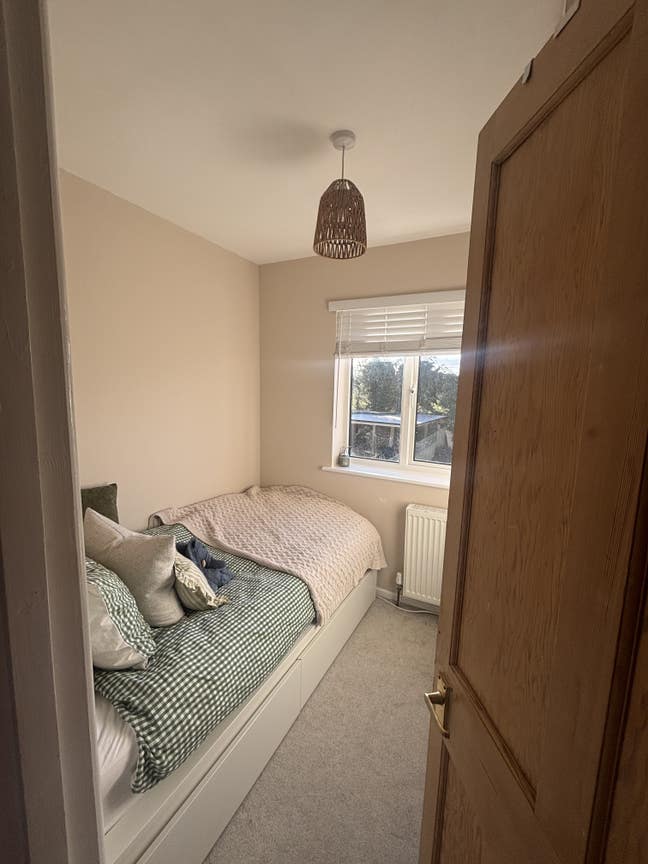 Single/Small Double Room in Old Kidlington  Main Photo