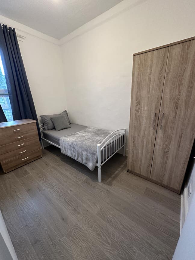 Single Room for rent near Wood Green Station  Main Photo