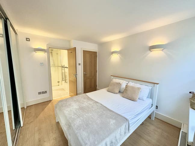 Great Ensuite in Bayswater Main Photo