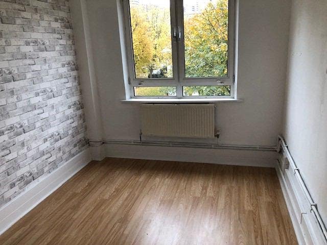 Guardianship: Rooms in 2/3 Bed flats in Canary Main Photo