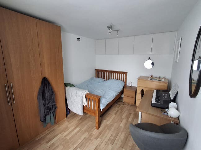 Large Double in Friendly Flat Share Southfields Main Photo