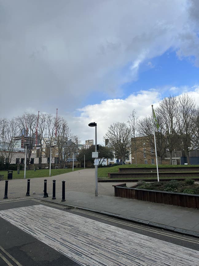 Lovely room to sublet in fantastic location!  Main Photo