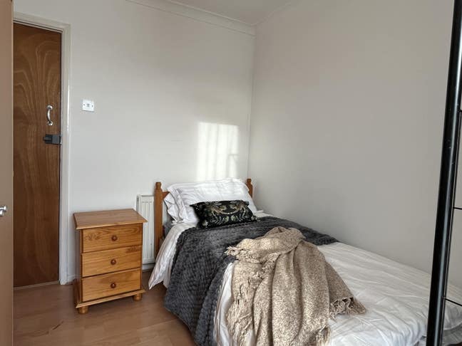 Cosy Luxury Single Room in Professional Home  Main Photo