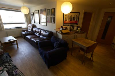 Room available in New Gorbals flat Main Photo