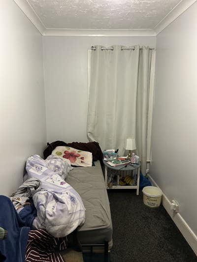 Single room available for rent.  Main Photo