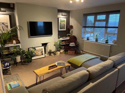 Cosey 2 bed near Epping Forest  Main Photo