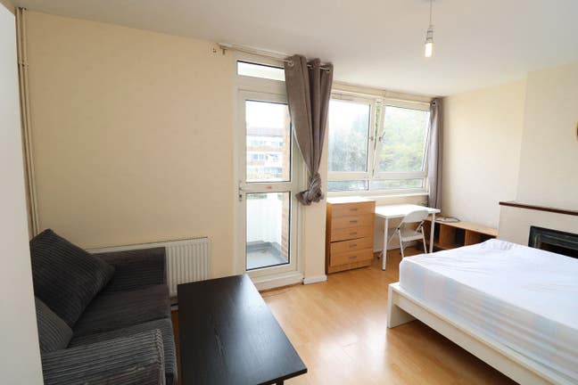 New rooms for summer in Haggerston E8 - Top area Main Photo