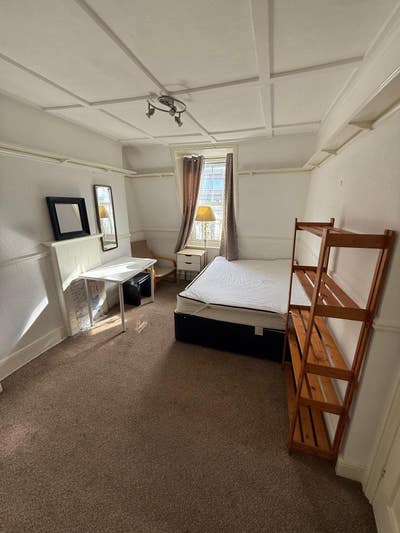 2 Bed `fleat to let Main Photo