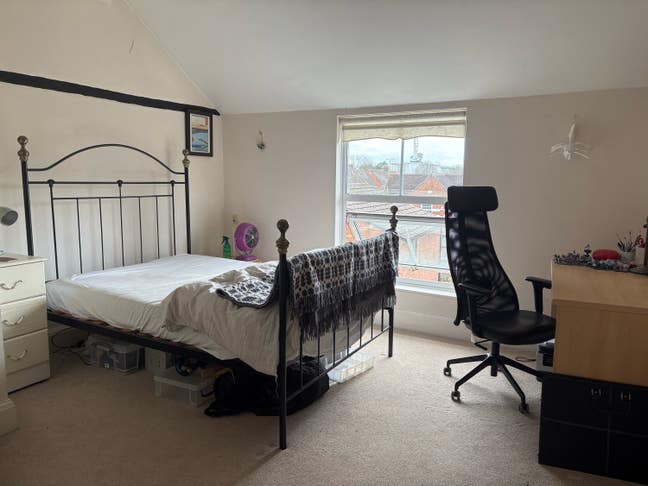 Spacious flat in Abingdon  Main Photo