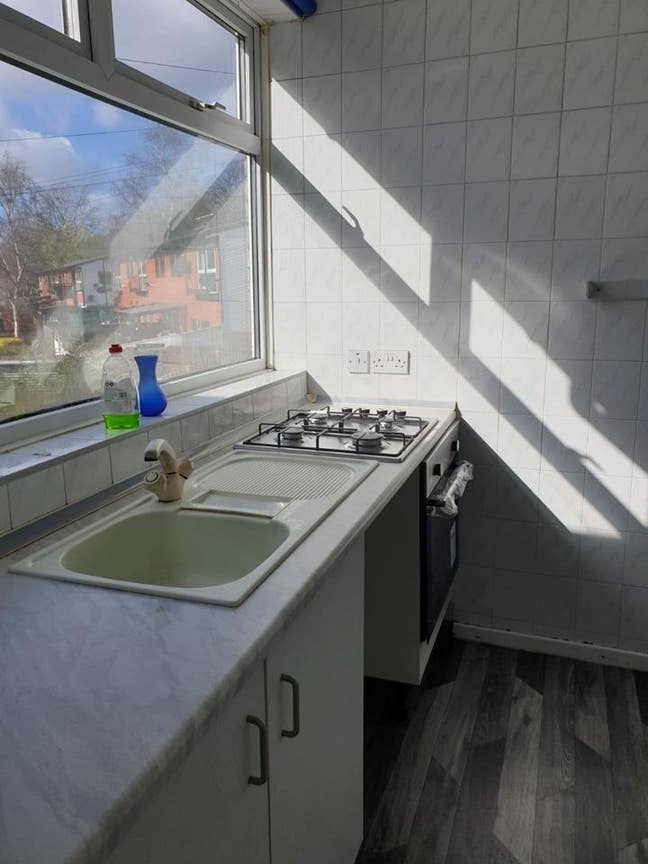 Double & Single Room in a shared Flat Bills incl Main Photo
