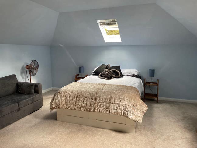 One king size house available in family house Main Photo