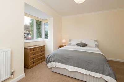 Spacious ensuite double room in Bicester Main Photo