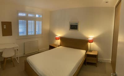 Double Room in Stylish Warehouse Apartment Zone 1 Main Photo