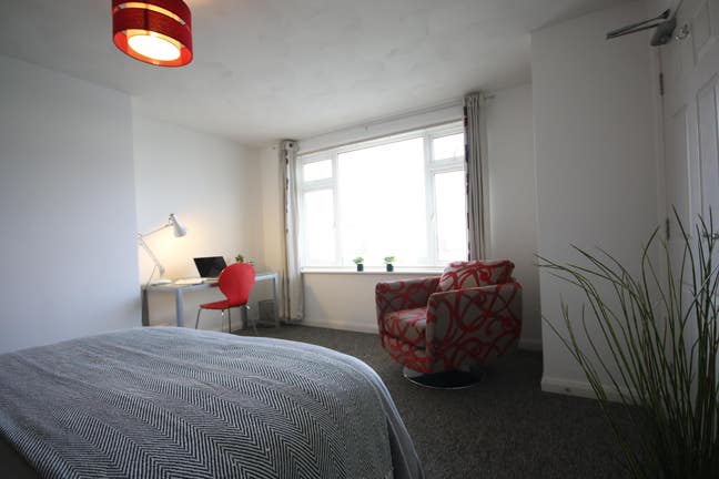 Double room 12 mins walk to County Hospital Main Photo