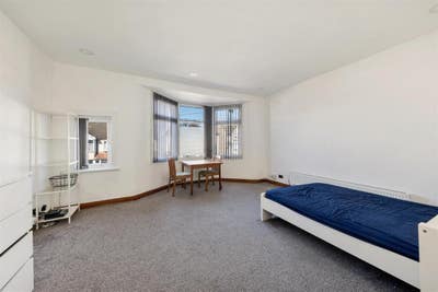 Double Bedroom.  Main Photo