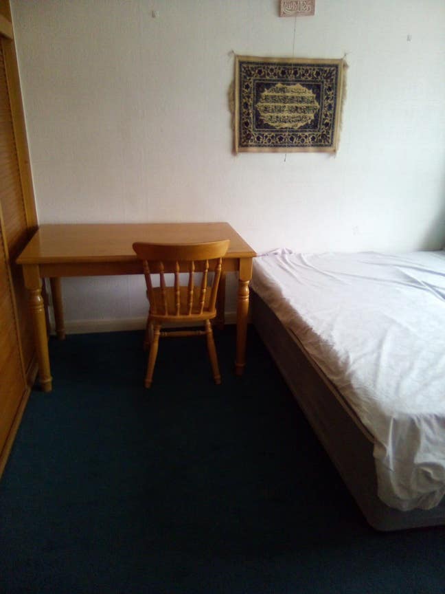 2 fully furnished bedrooms Main Photo