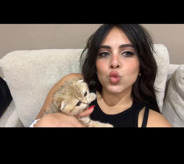 ROOM IN LONDON 🥂 Main Photo