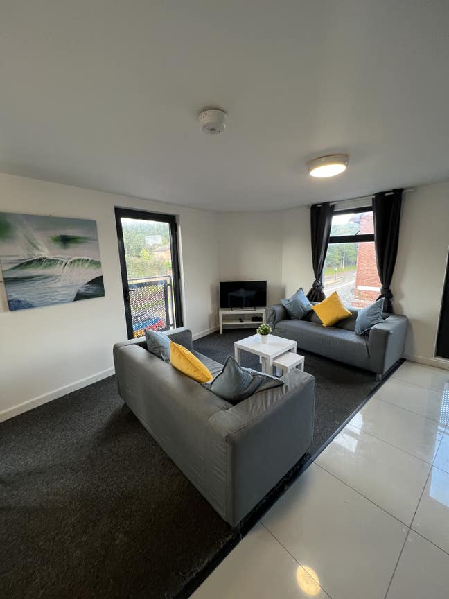 Ensuite Room in Flat Share All Bills Included  Main Photo