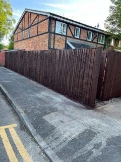 1 Room in Furnished House with Garden  Bills inc. Main Photo
