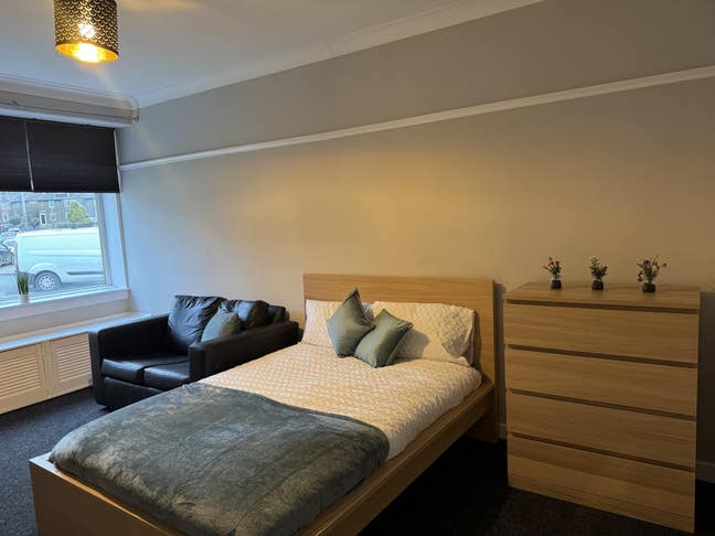 Large Room **£195pw** all bills inc Main Photo