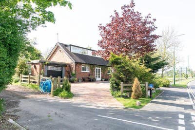 Charming Semi Rural Bungalow Main Photo