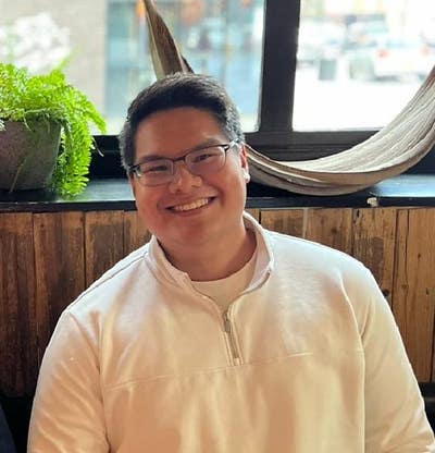 Professional Male Seeking Single/Double Room  Main Photo