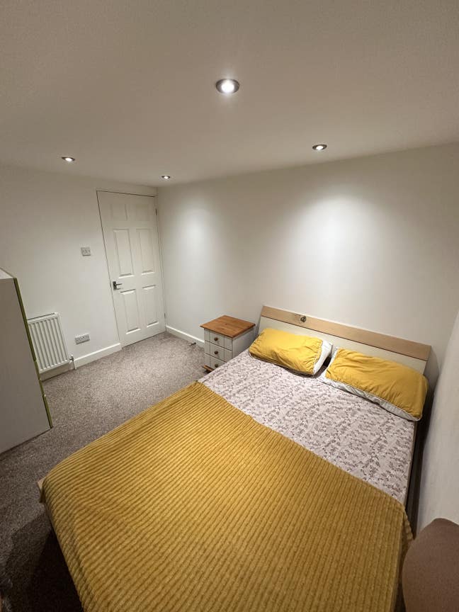 Double bedroom for rent  Main Photo