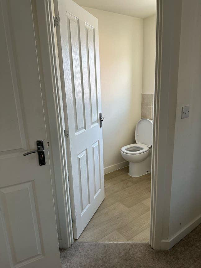 Rooms Available  Extra  Double  Main Photo